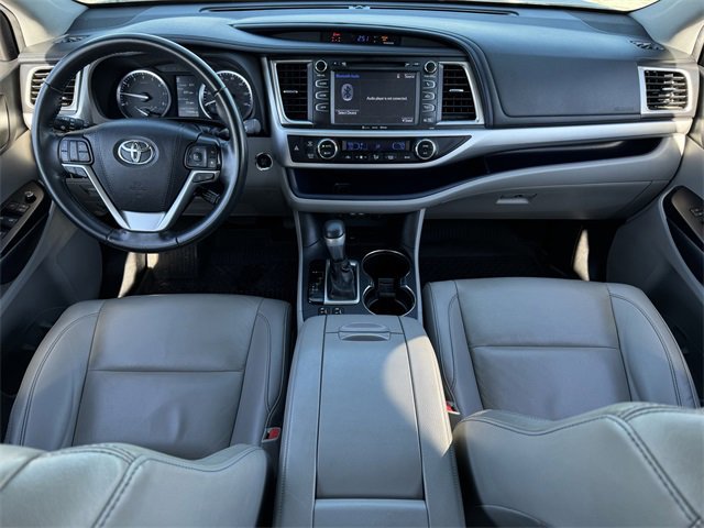 Used 2019 Toyota Highlander XLE image 9