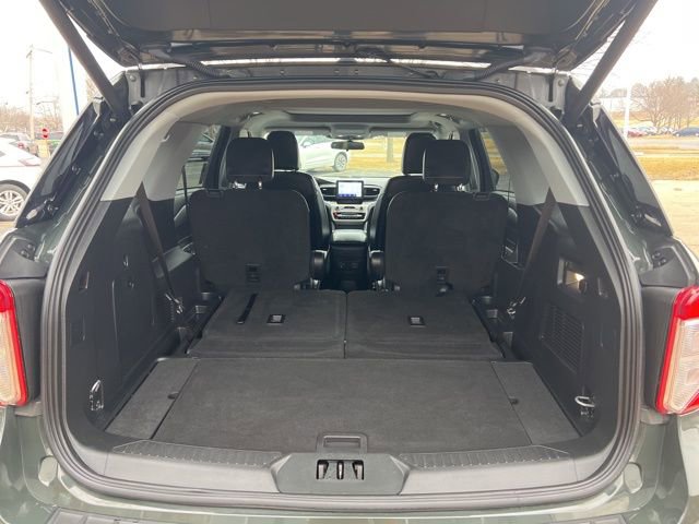 Certified 2023 Ford Explorer XLT w/ Equipment Group 202A AWD/4WD image 30