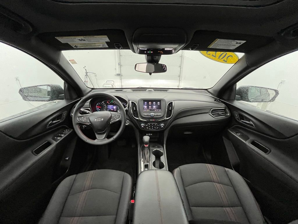 Used 2023 Chevrolet Equinox RS image 9