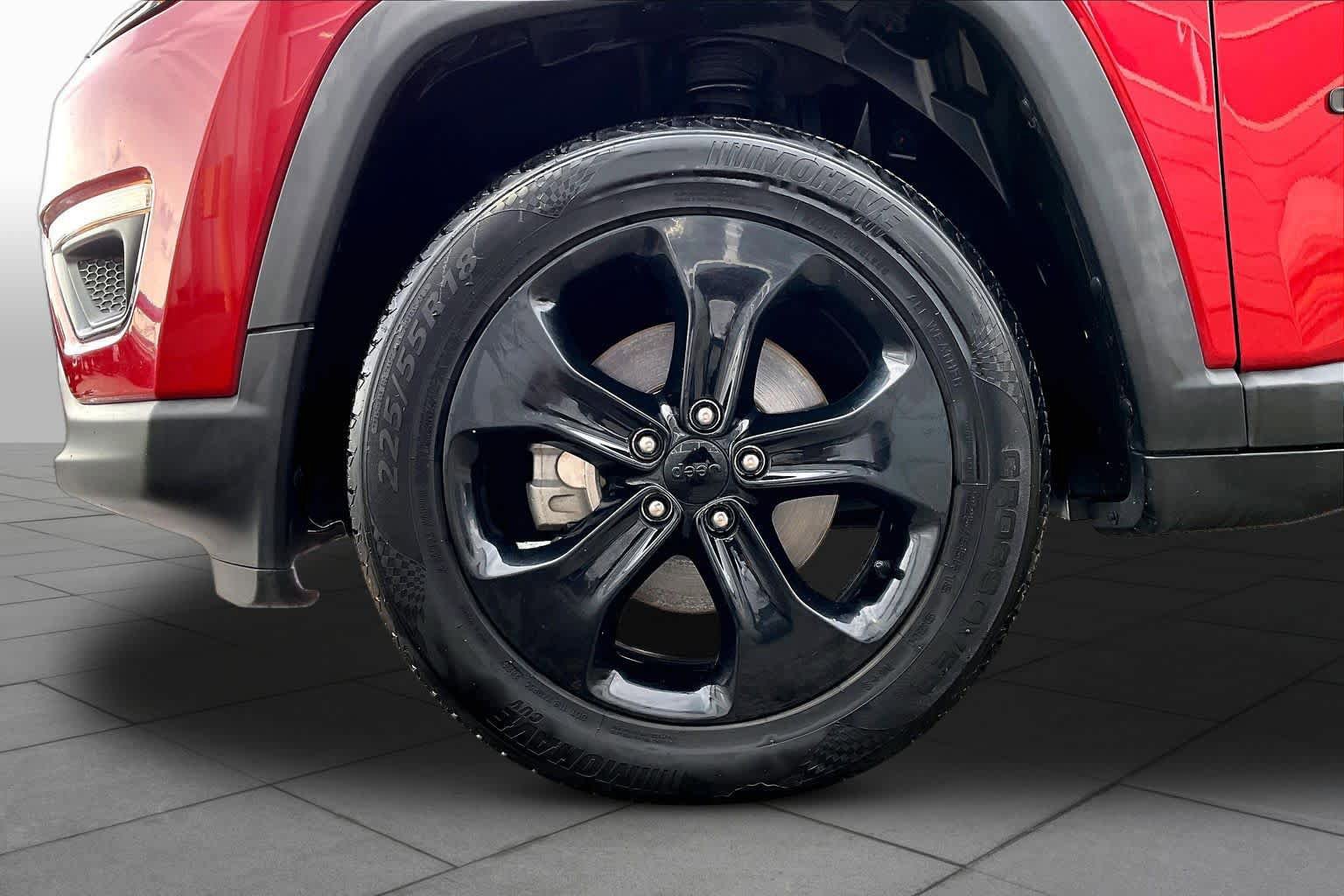Used 2021 Jeep Compass Latitude AWD/4WD image 11
