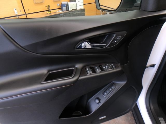 Used 2020 Chevrolet Equinox Premier image 12
