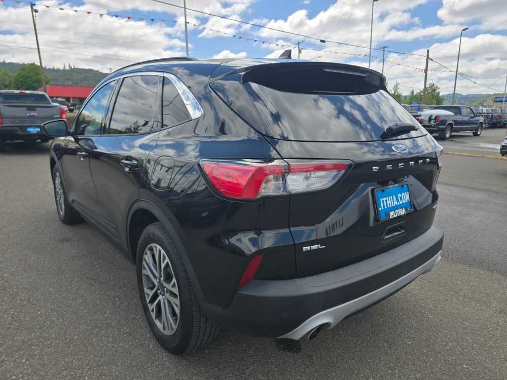 Certified 2021 Ford Escape SEL FWD image 3