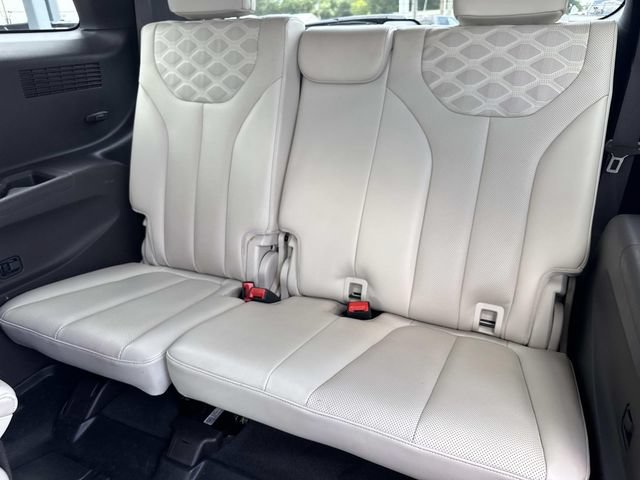 Used 2020 Hyundai Palisade Limited FWD image 16