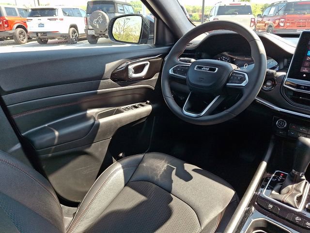 Used 2023 Jeep Compass Trailhawk AWD/4WD image 14