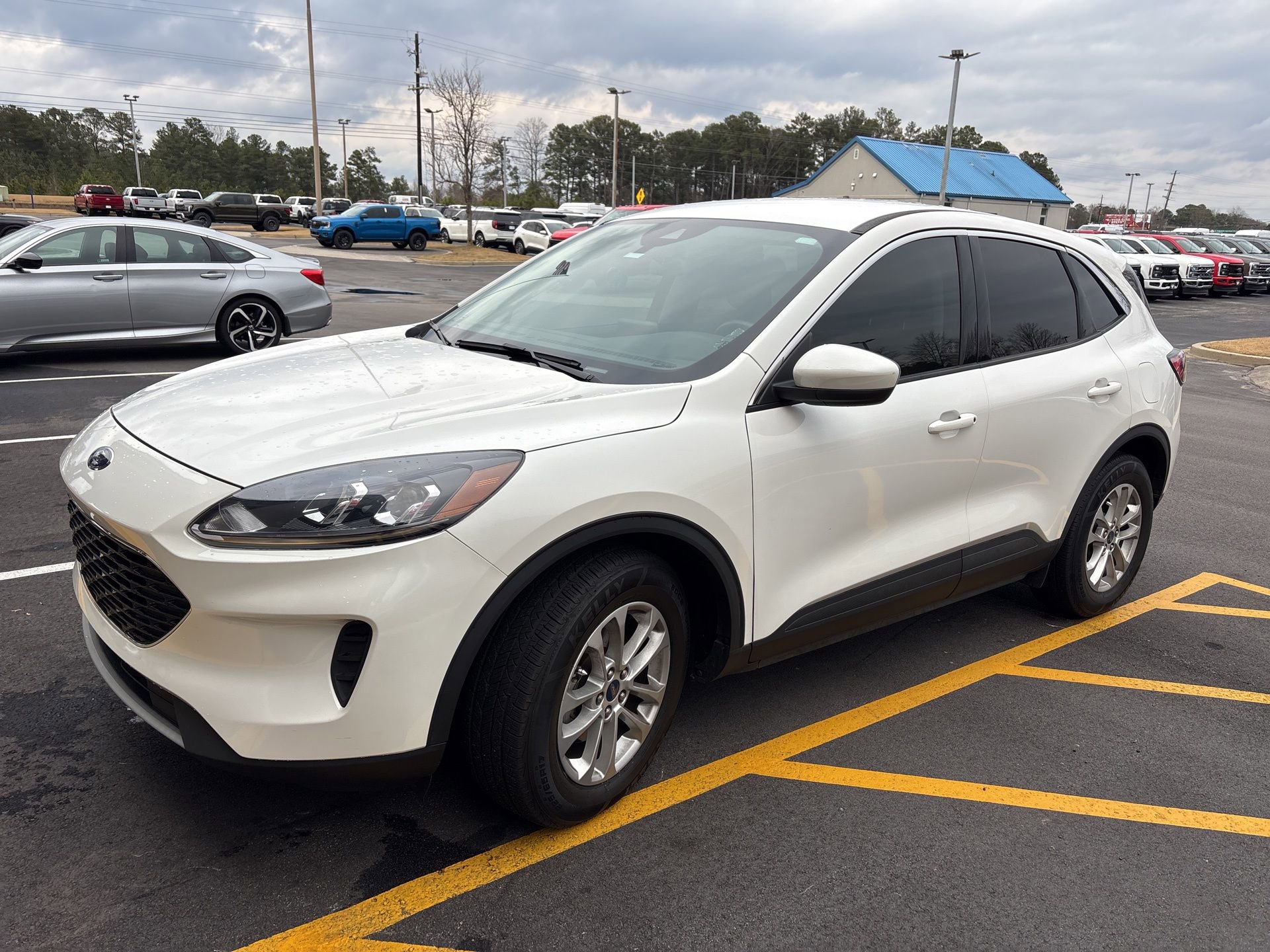 Certified 2021 Ford Escape SE