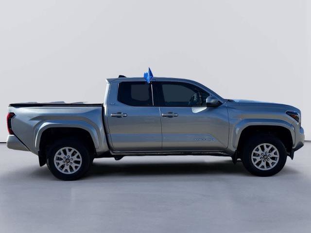 Used 2024 Toyota Tacoma SR5 AWD/4WD image 6