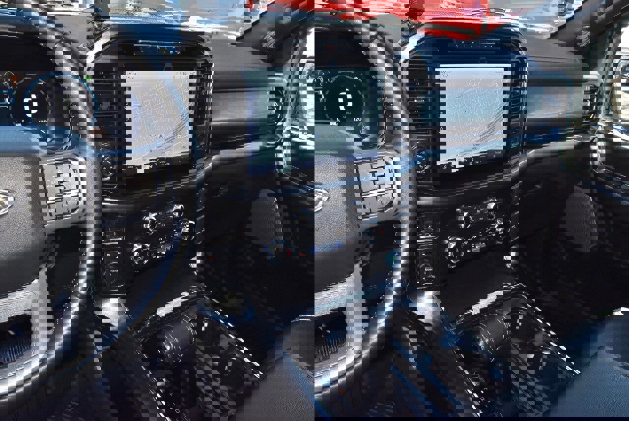 Certified 2023 Ford F150 Lariat w/ Equipment Group 502A High image 27