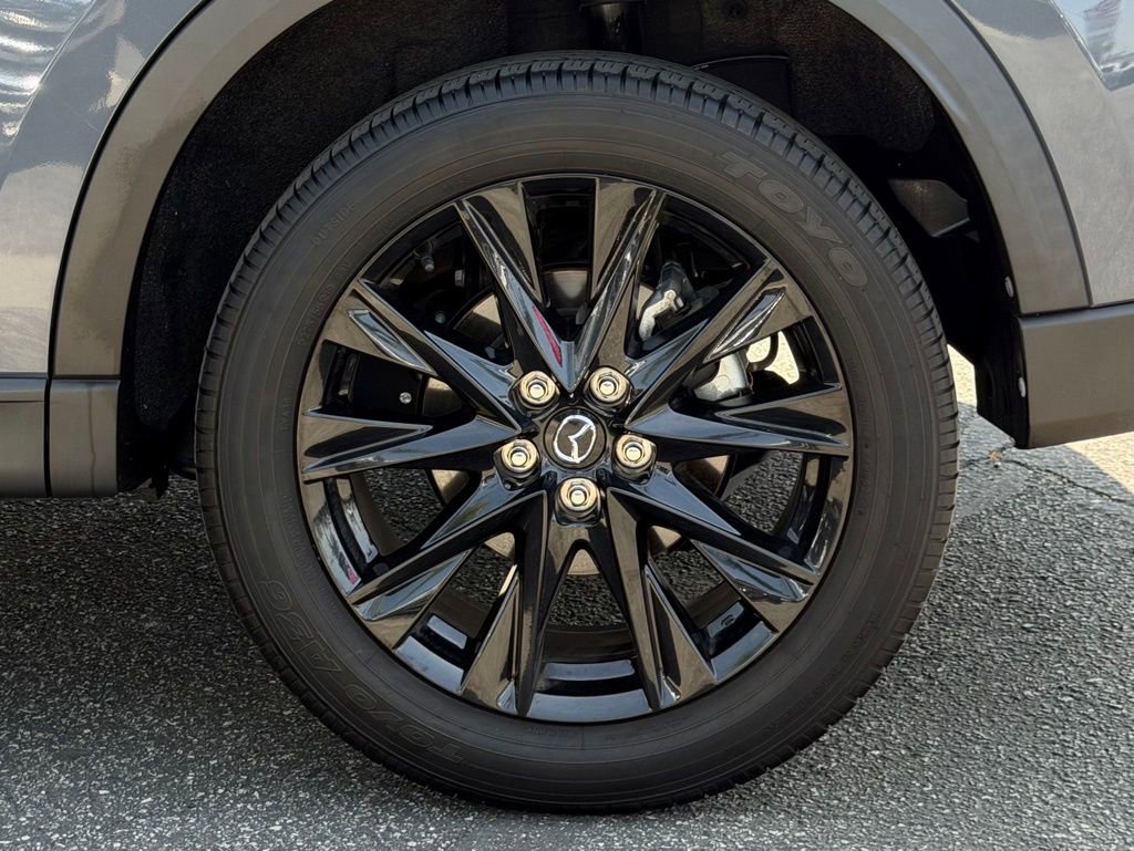 Used 2023 MAZDA CX-5 Carbon Edition image 17