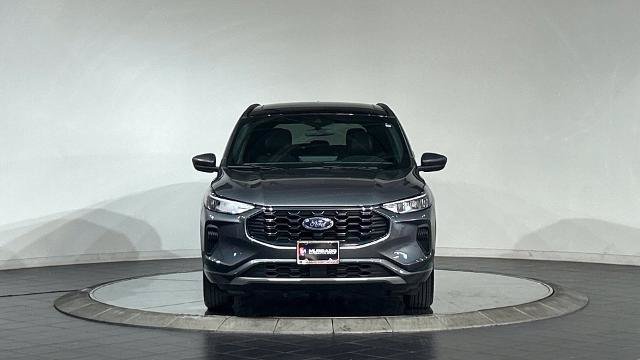 Certified 2023 Ford Escape ST-Line w/ Tech Pack #1 AWD/4WD image 3