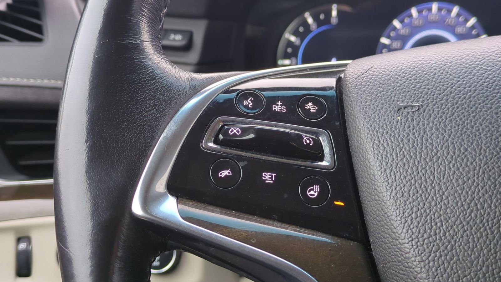 Used 2020 Cadillac Escalade Luxury image 28