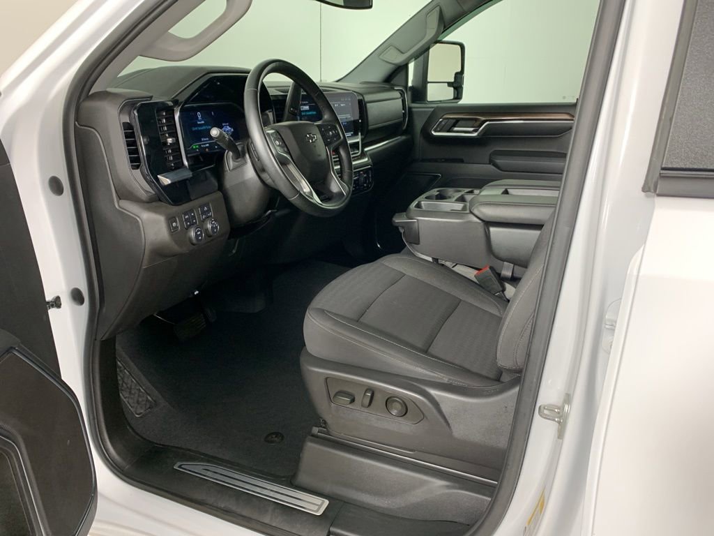 Used 2023 Chevrolet Silverado 1500 RST AWD/4WD image 29