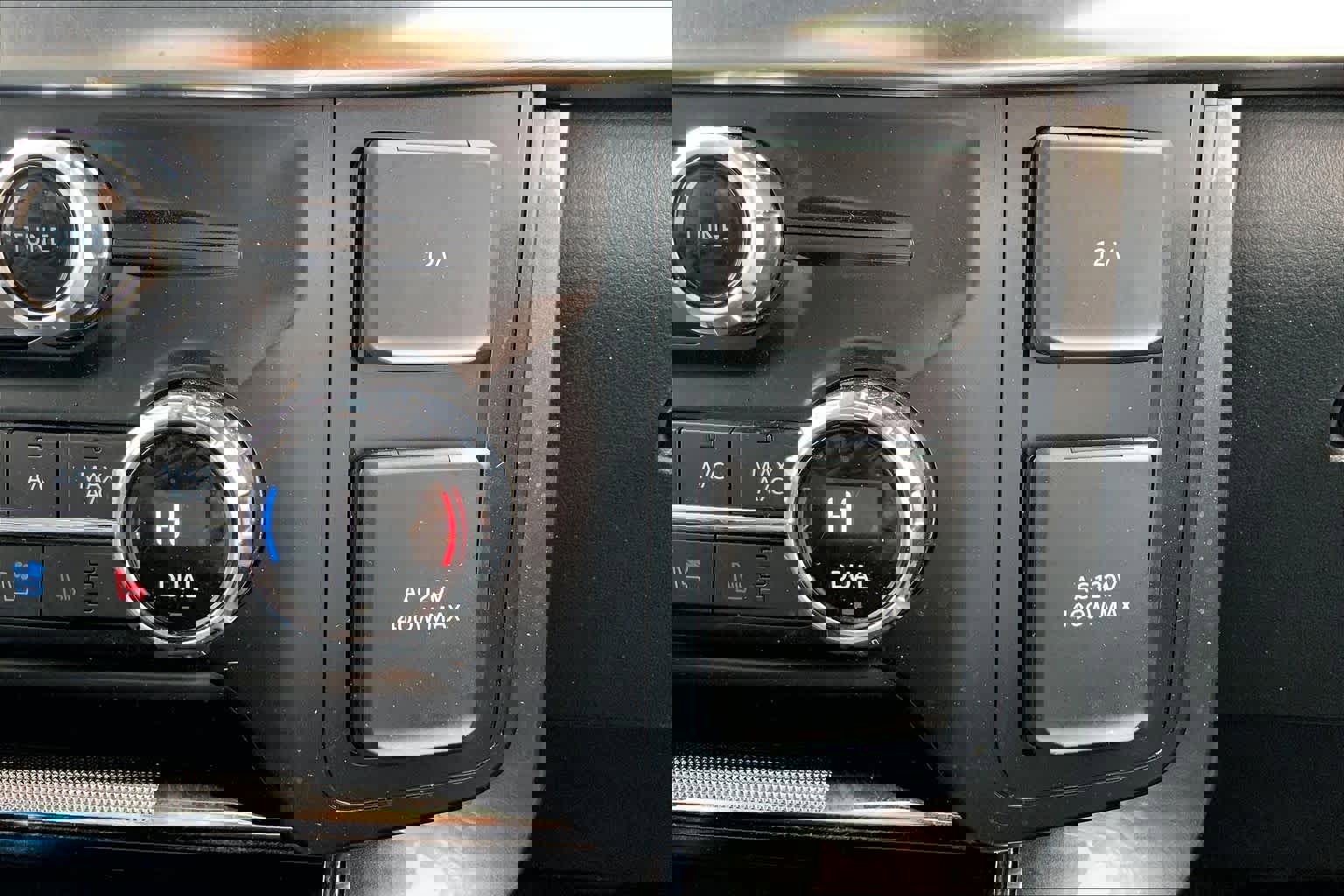 Certified 2021 Ford F150 Lariat w/ Equipment Group 502A High image 35