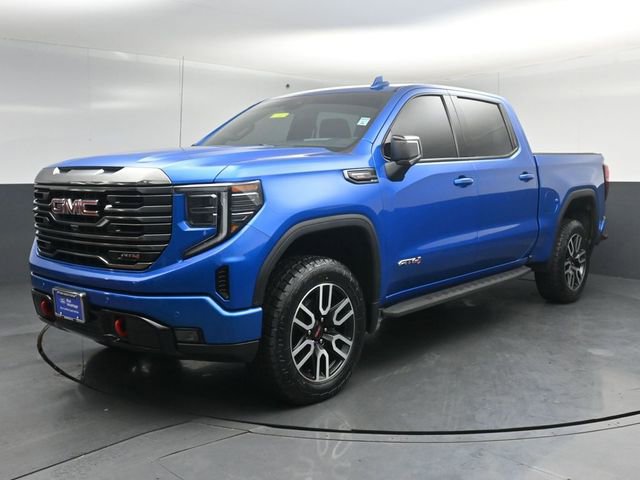 Used 2023 GMC Sierra 1500 AT4 w/ AT4 Premium Package AWD/4WD image 3