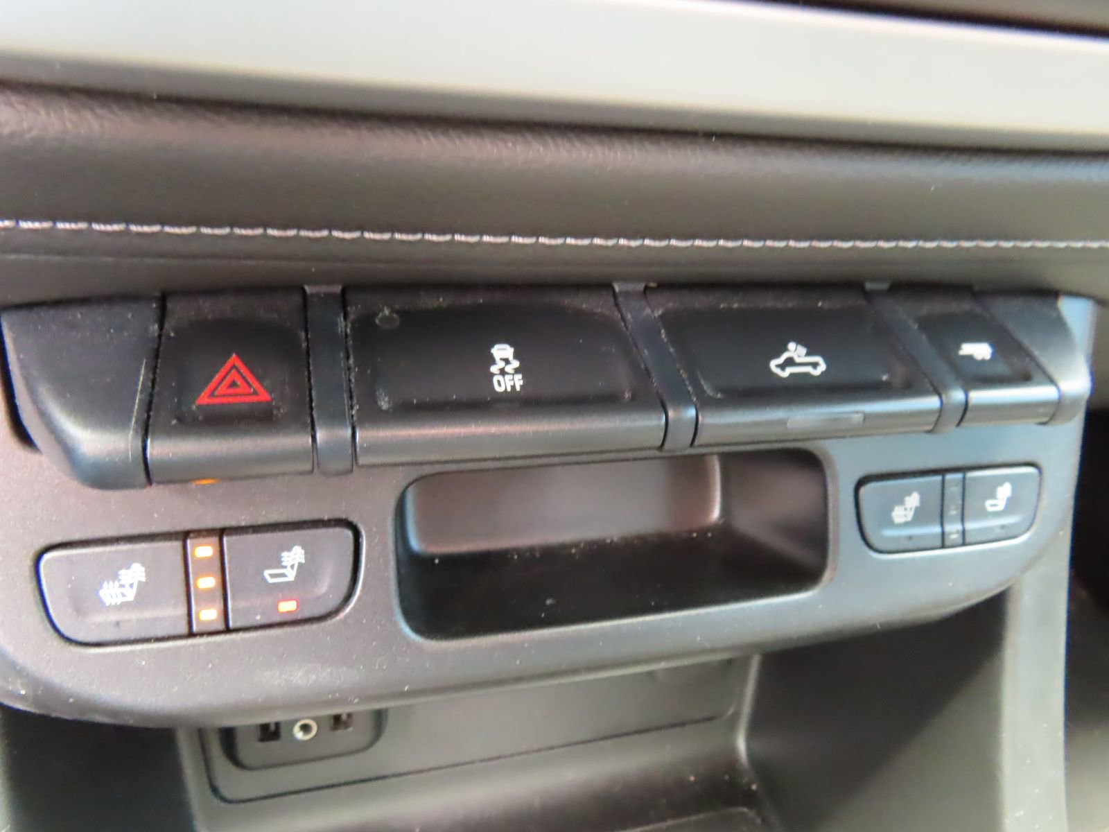 Used 2022 GMC Canyon Elevation w/ Elevation Premium Package AWD/4WD image 24