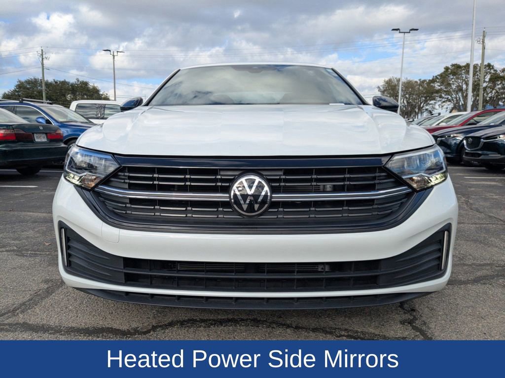 Used 2024 Volkswagen Jetta Sport image 9