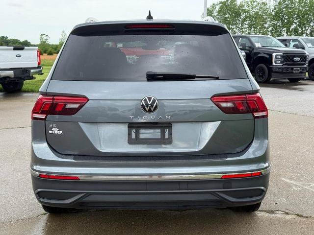 Used 2024 Volkswagen Tiguan SE FWD image 4
