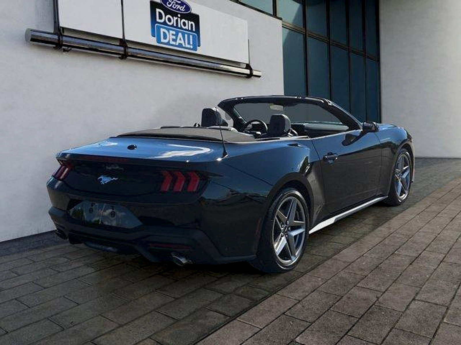 Certified 2025 Ford Mustang Convertible RWD image 3