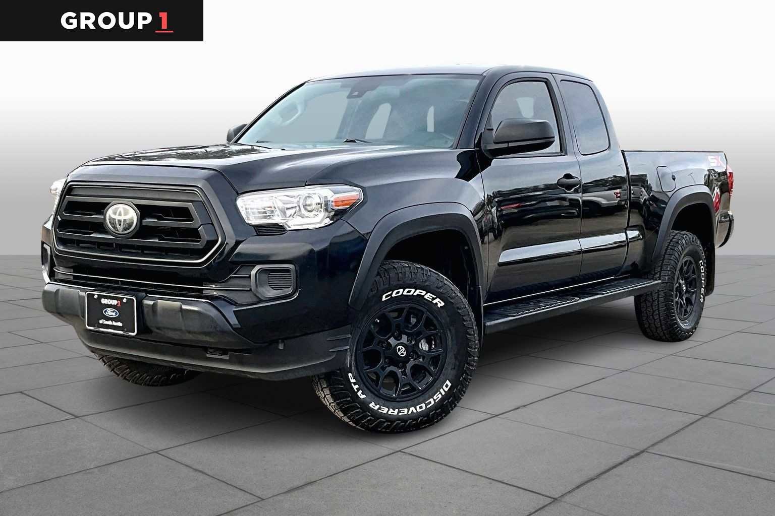 Used 2020 Toyota Tacoma SR w/ SX Package image 5