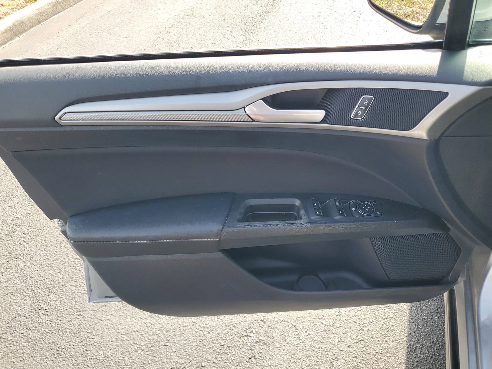 Certified 2020 Ford Fusion SE FWD image 13