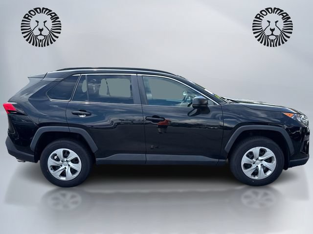 Used 2019 Toyota RAV4 LE AWD/4WD image 5