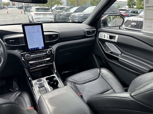 Certified 2022 Ford Explorer ST w/ Equipment Group 401A image 18