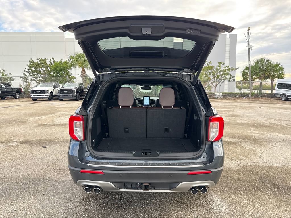 Certified 2023 Ford Explorer Platinum w/ Technology Package image 28