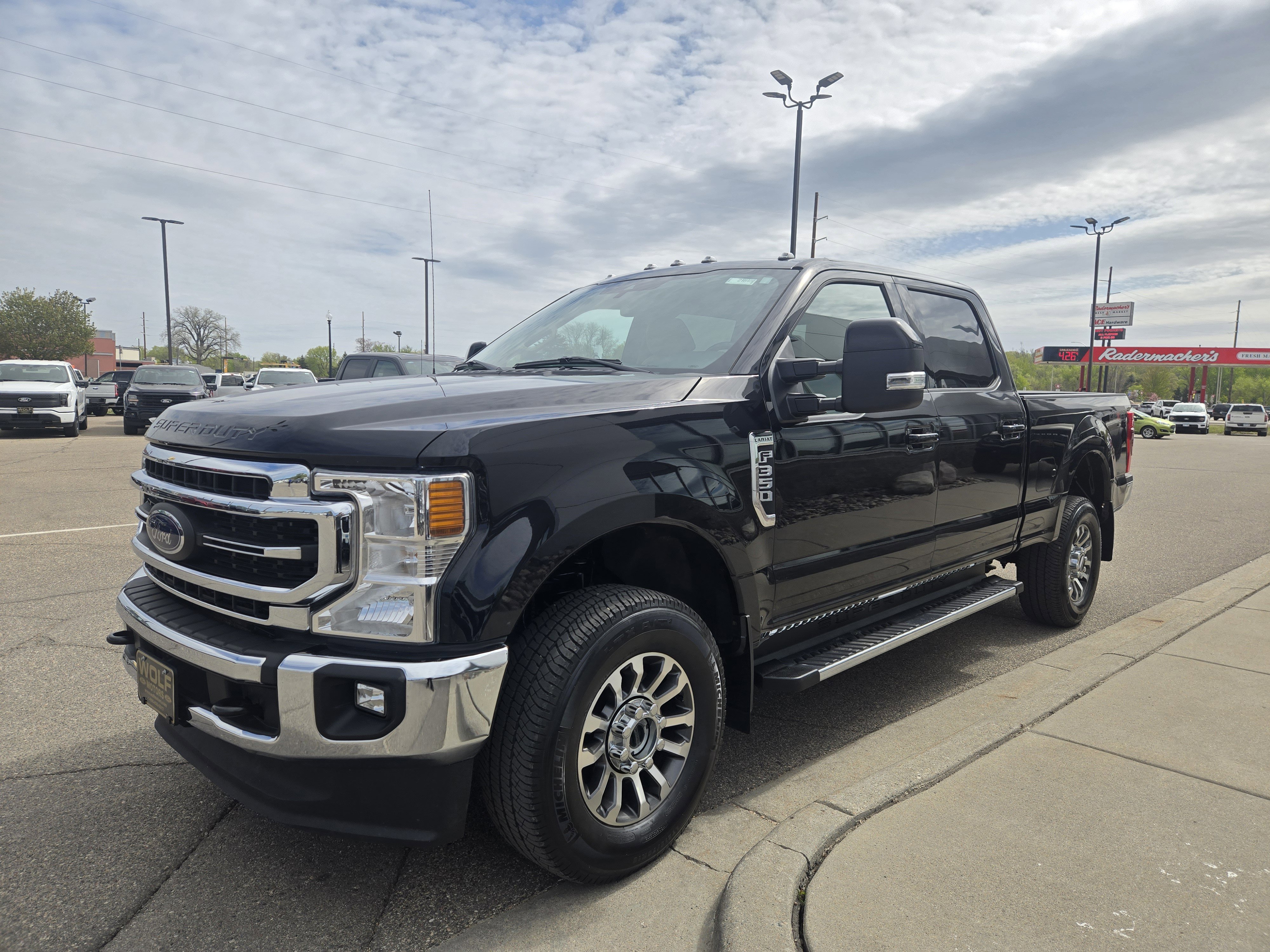 Certified 2021 Ford F350 Lariat w/ Lariat Value Package AWD/4WD image 3