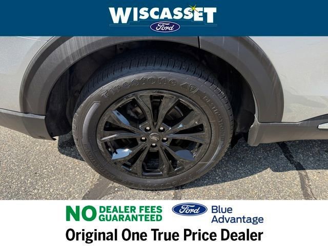 Certified 2022 Ford Explorer XLT w/ Equipment Group 202A AWD/4WD image 41