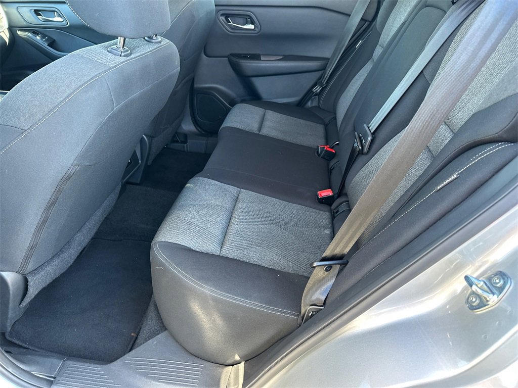 Used 2024 Nissan Rogue SV image 20