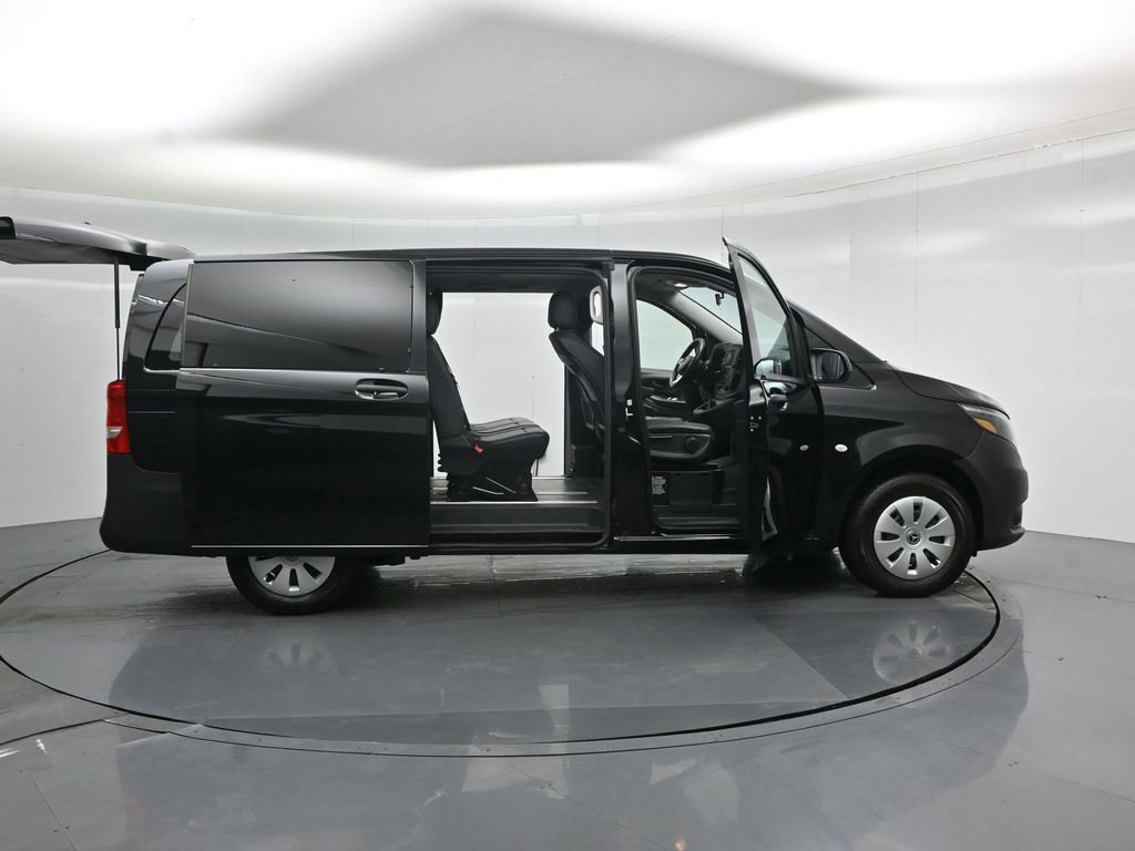 Used 2023 Mercedes-Benz Metris Passenger image 34