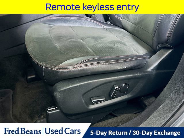 Certified 2018 Ford Explorer XLT w/ Equipment Group 202A image 24