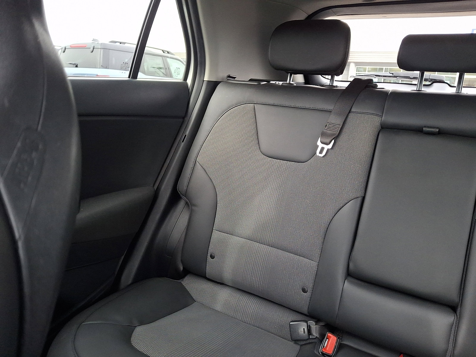 Used 2023 Kia Niro EX Touring image 18