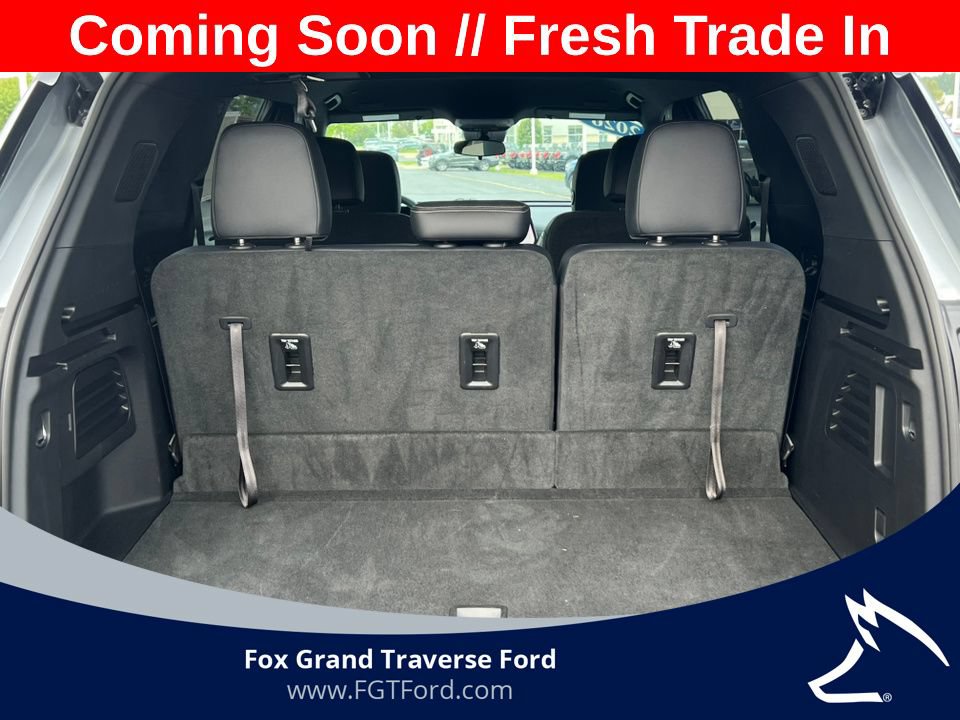 Used 2026 Chevrolet Traverse LT AWD/4WD image 32