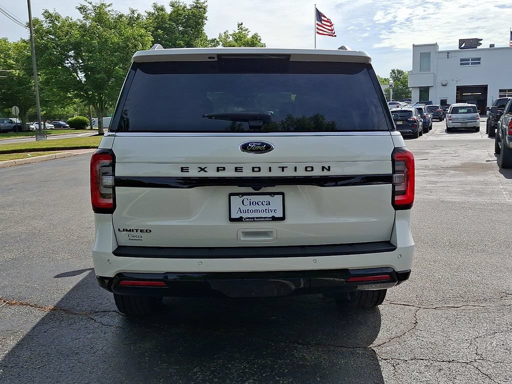 Certified 2024 Ford Expedition Limited AWD/4WD image 8