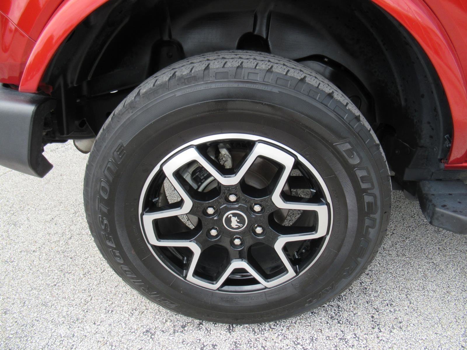 Certified 2022 Ford Bronco Outer Banks AWD/4WD image 9