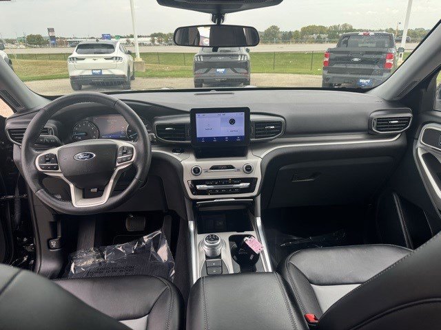 Certified 2023 Ford Explorer XLT w/ Equipment Group 202A image 27