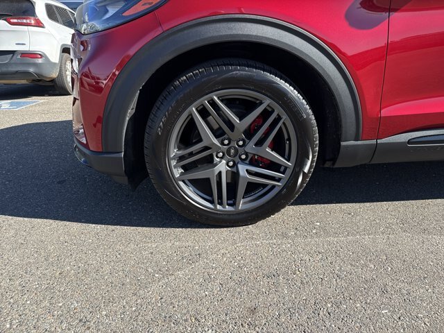 Certified 2025 Ford Explorer ST w/ Sun And Sound Package AWD/4WD image 9
