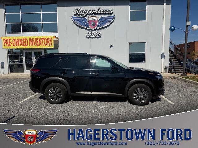 Used 2025 Nissan Pathfinder SV