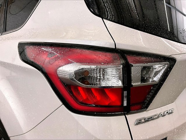 Certified 2017 Ford Escape SE AWD/4WD image 28
