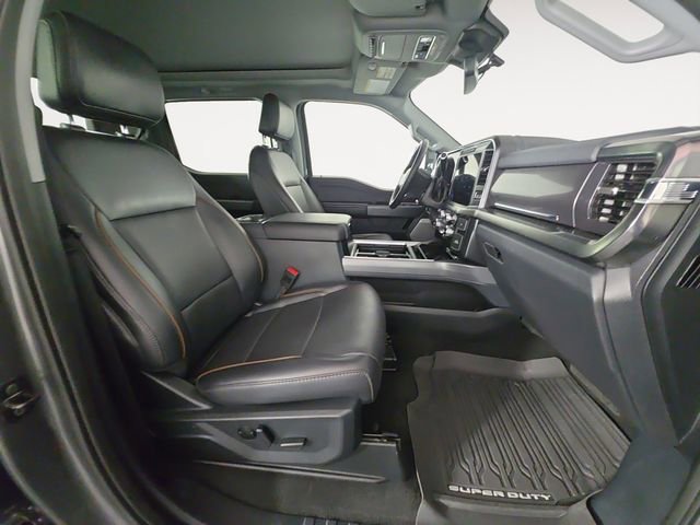 Certified 2025 Ford F350 Lariat w/ FX4 Off-Road Package image 15