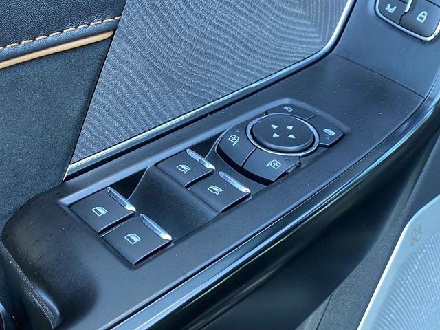 Certified 2022 Ford F150 Platinum w/ Equipment Group 701A High image 19