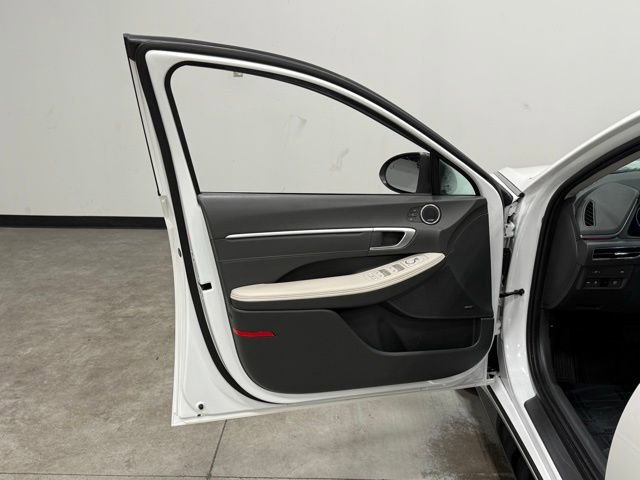 Used 2022 Hyundai Sonata Limited image 13