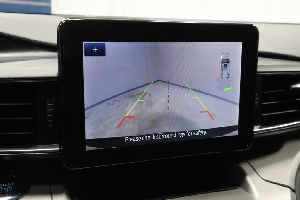 Certified 2022 Ford Explorer XLT w/ Equipment Group 202A image 11