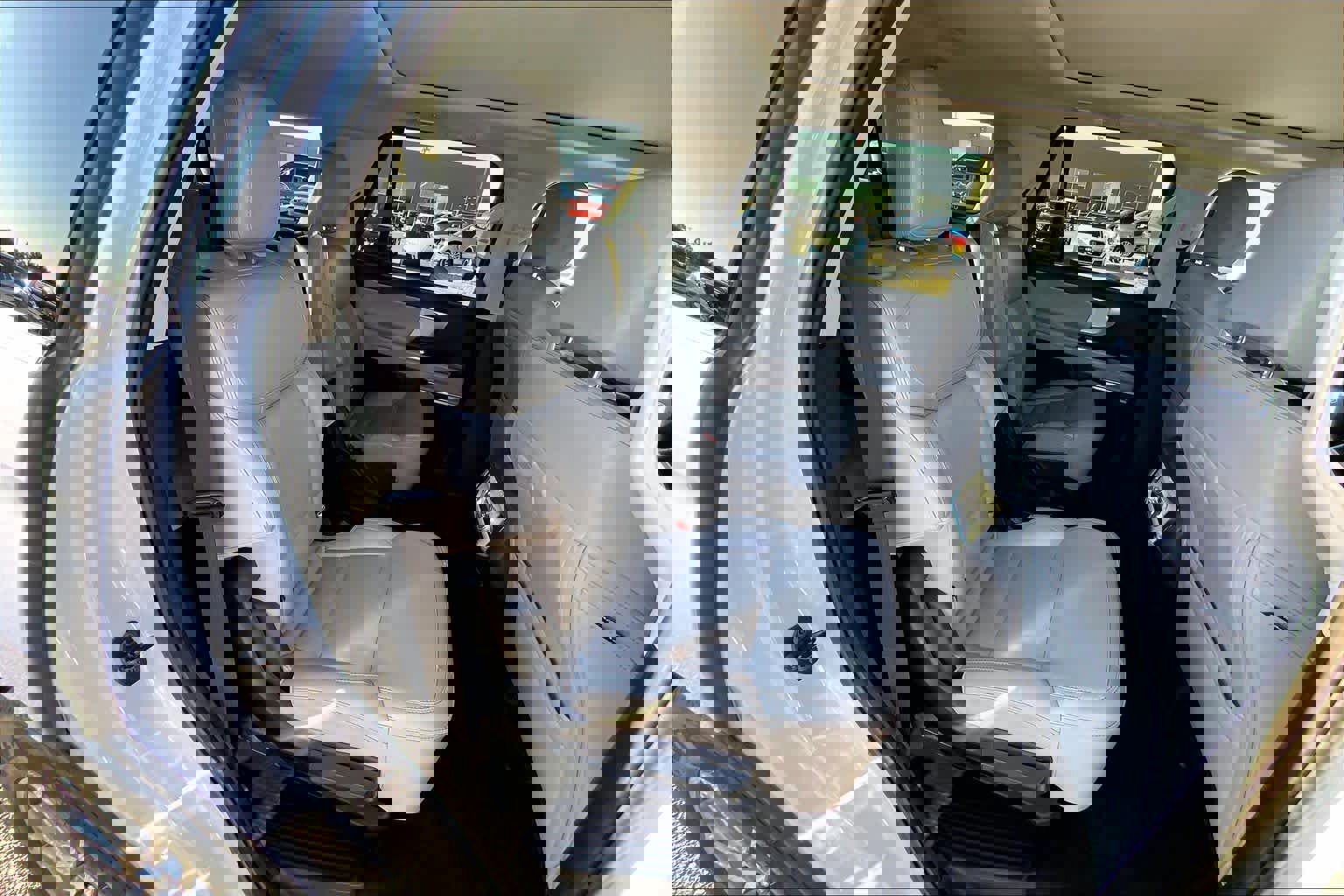 Certified 2025 Ford Expedition Active image 20