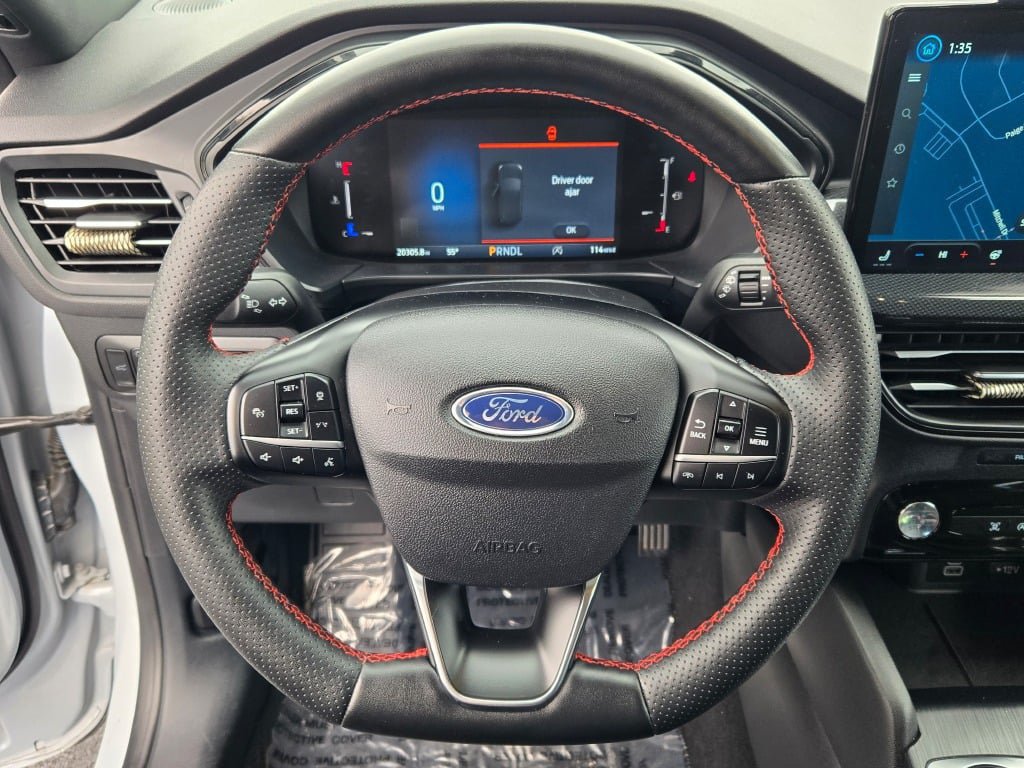 Certified 2025 Ford Escape ST-Line Select w/ Tech Pack #1 AWD/4WD image 33