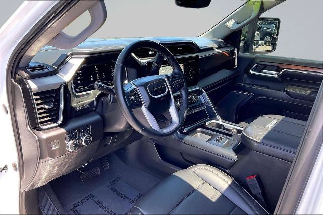 Used 2024 GMC Sierra 2500 Denali w/ Denali Reserve Package AWD/4WD image 14