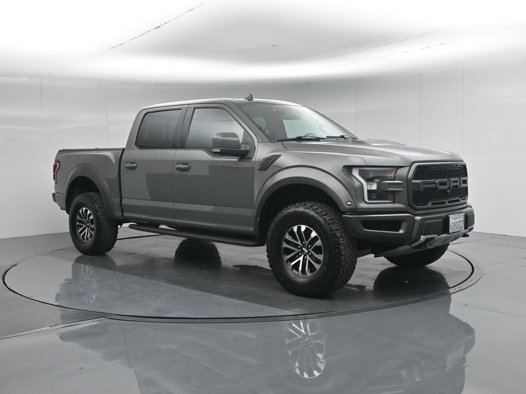 Certified 2020 Ford F150 Raptor w/ Equipment Group 802A Luxury AWD/4WD image 32