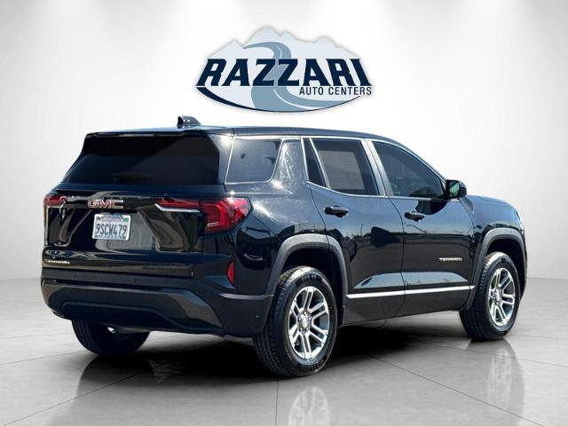 Used 2025 GMC Terrain Elevation FWD image 3