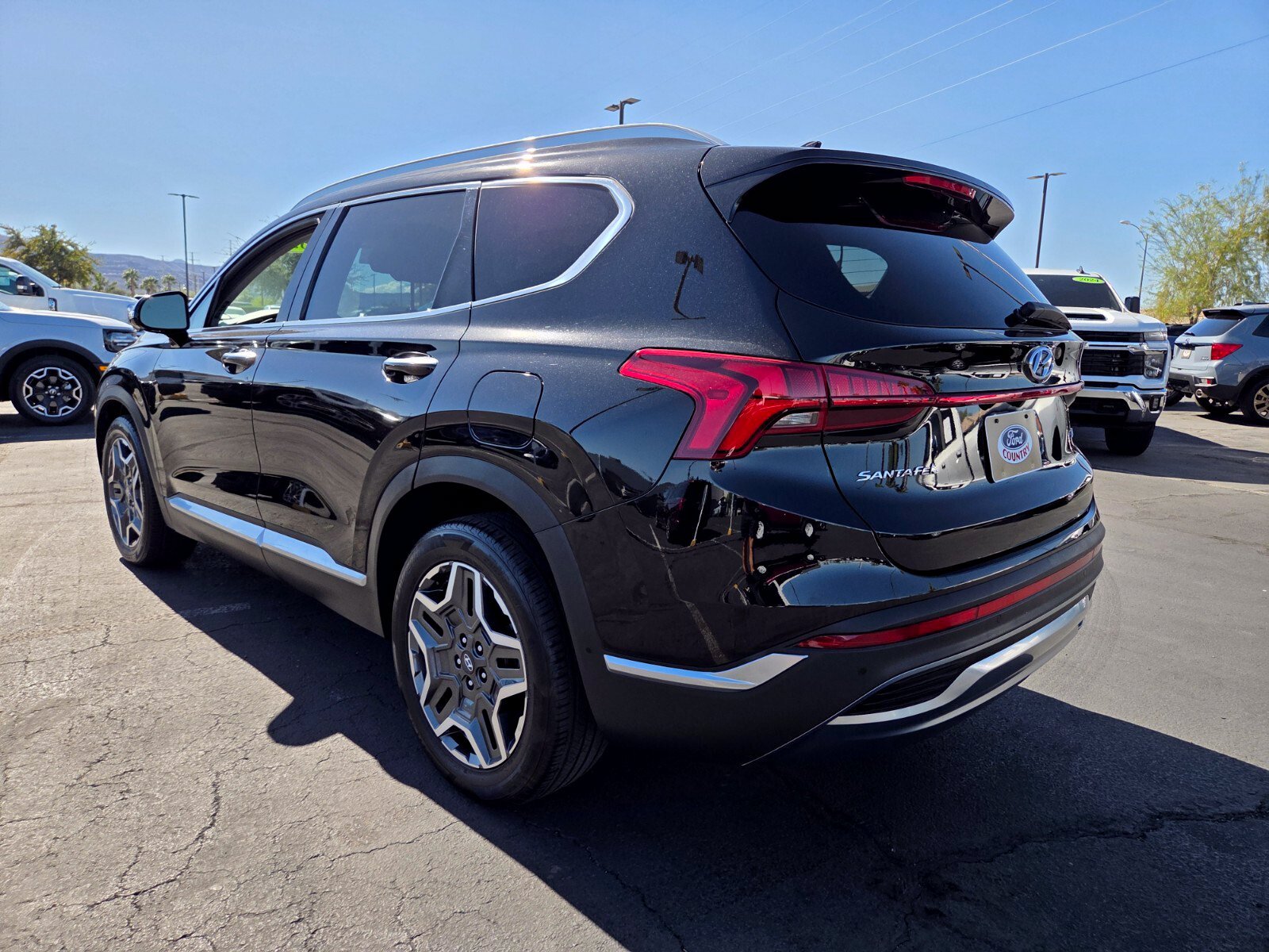 Used 2021 Hyundai Santa Fe Limited FWD image 4