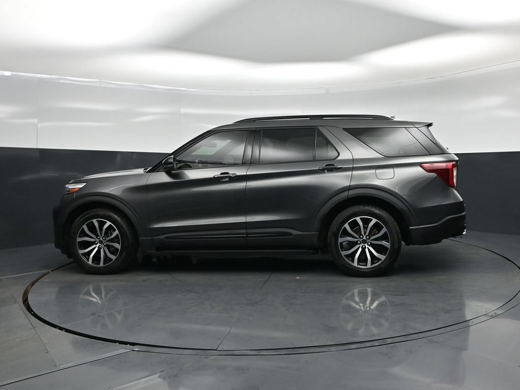 Certified 2020 Ford Explorer ST w/ Premium Technology Package AWD/4WD image 32